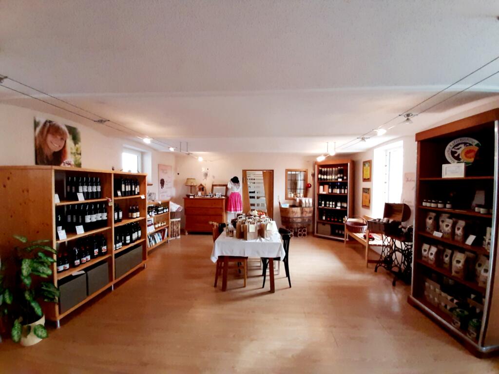 Hofladen Innenansicht Bäcksteffl