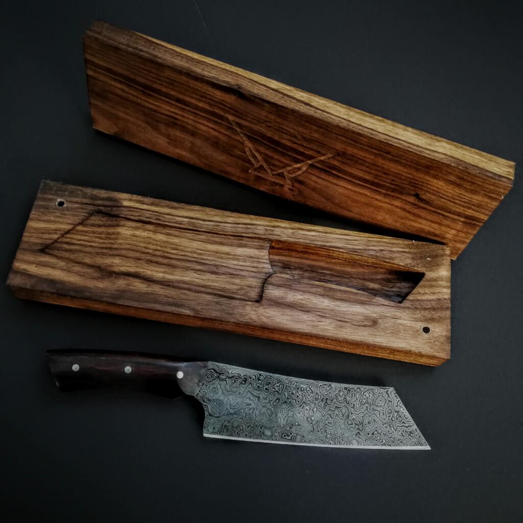 Geschmiedetes Bunka für die Küche