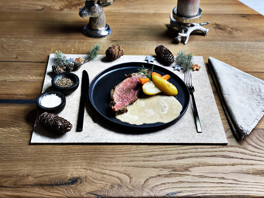 Fertig ist der Roastbraten mit Mostschaumsauce